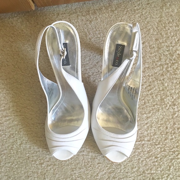 Style & Co. white peep toe sling back heel - Picture 6 of 7